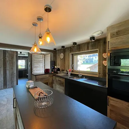 Duplex 11 Pers. Au Centre De Crest-voland, Cheminee, Ski-room, Wifi, Non Fumeurs - Fr-1-733-36
